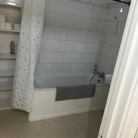 One Bedroom Apartment In Tower Bridge Road London Exterior photo