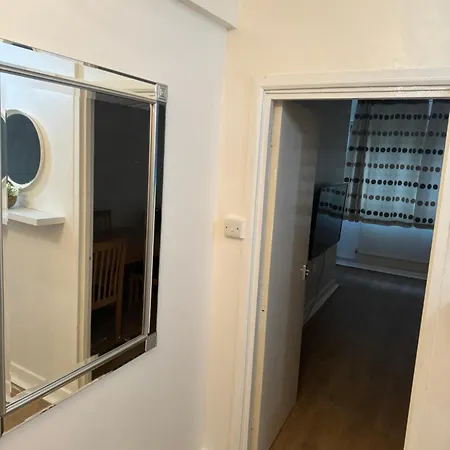 One Bedroom Apartment In Tower Bridge Road London Exterior photo